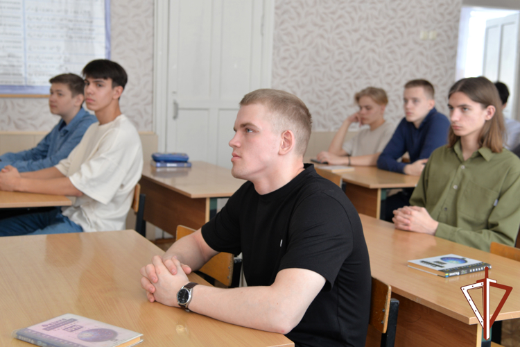 Курганским школьникам рассказали, как стать военным инженером Росгвардии