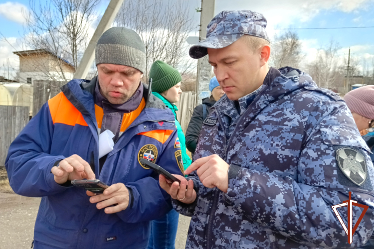 Росгвардия участвует в противопаводковых мероприятиях в Кургане (видео)