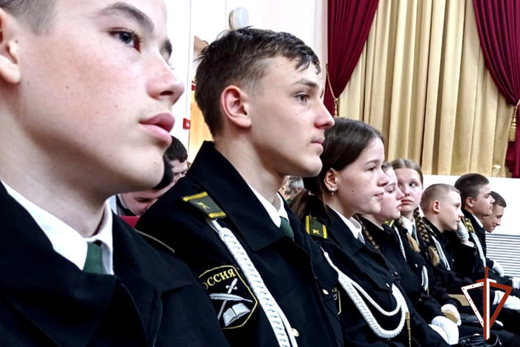 Зауральские школьники приняли участие в слете кадетов Уральского округа Росгвардии 