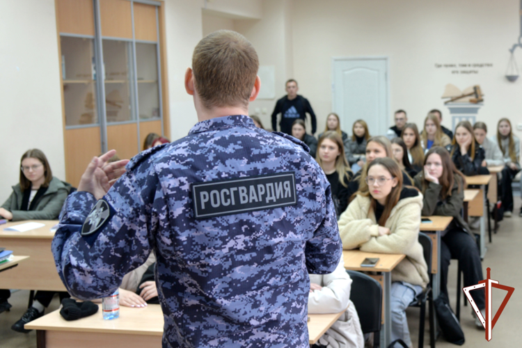 Росгвардия проводит патриотические мероприятия с зауральской молодежью