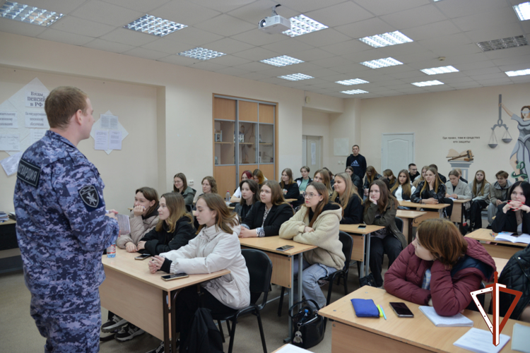Росгвардия проводит патриотические мероприятия с зауральской молодежью
