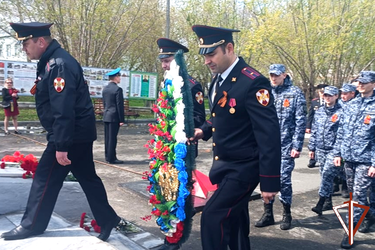 Представители Росгвардии приняли участие в посвященных 79-й годовщине Победы памятных мероприятиях в Зауралье