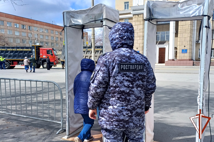 Сотрудники Росгвардии обеспечили безопасность празднования Пасхи в Зауралье 