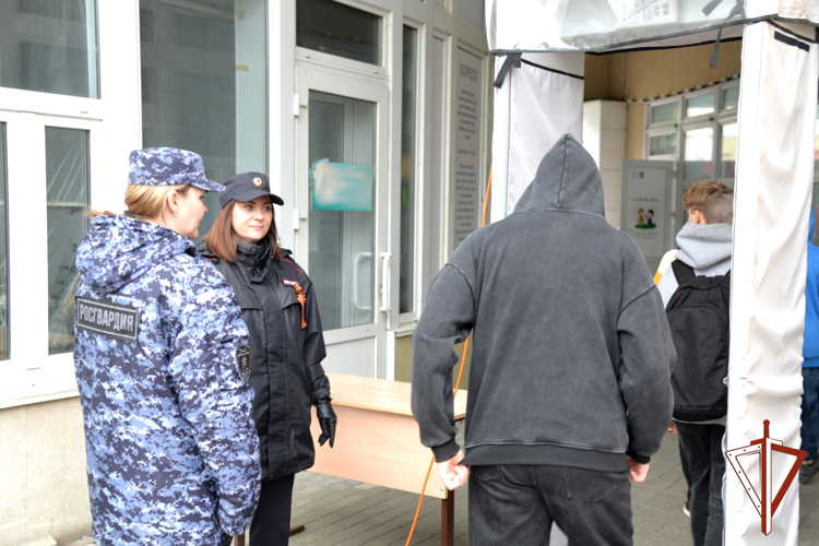 Росгвардия в Зауралье обеспечила правопорядок на праздничных мероприятиях 9 Мая 