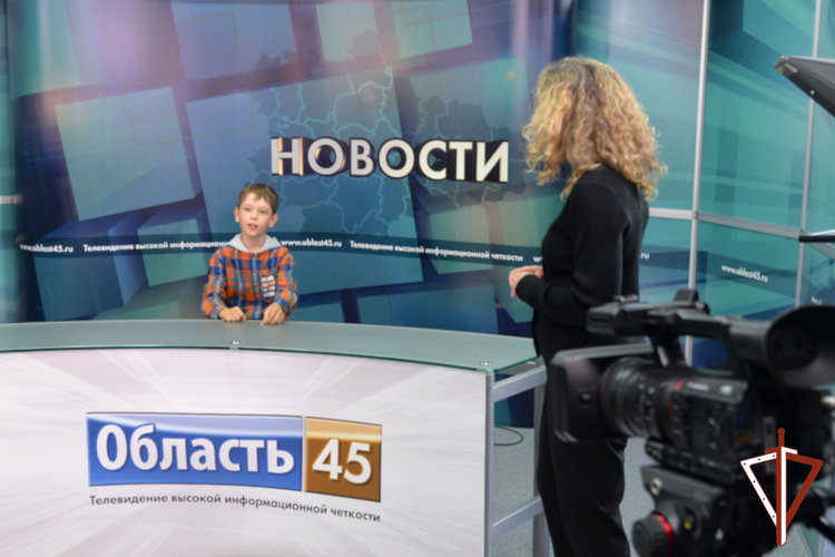 Дети росгвардейцев из Зауралья попробовали себя в роли телеведущих 