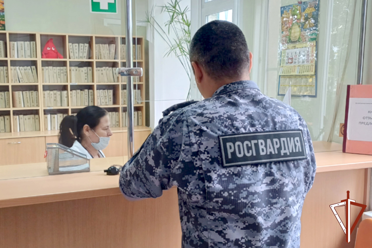 Всероссийскую ведомственную акцию «От сердца к сердцу» поддержали росгвардейцы в Зауралье