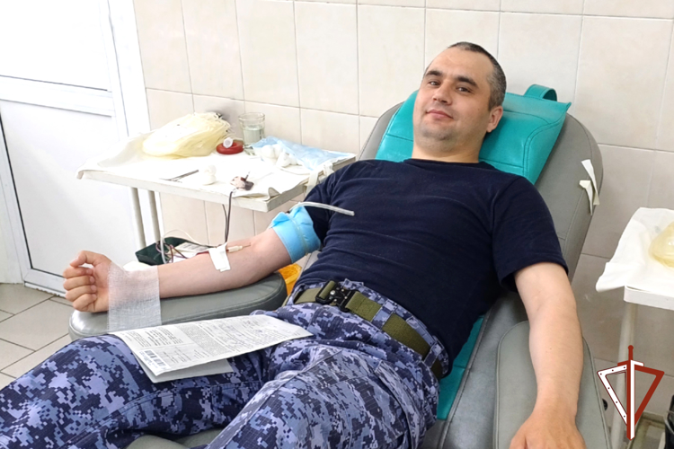Всероссийскую ведомственную акцию «От сердца к сердцу» поддержали росгвардейцы в Зауралье