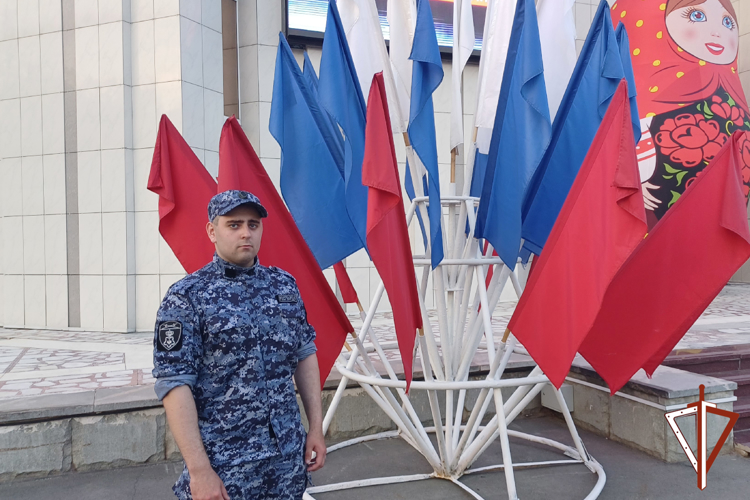 Сотрудники Росгвардии обеспечили правопорядок во время празднования Дня России в Курганской области