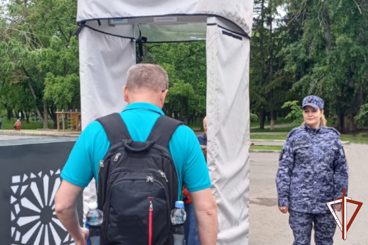 Росгвардейцы обеспечили правопорядок на городском фестивале в Кургане