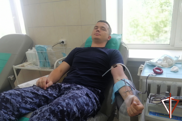 Донорами крови стали росгвардейцы в Кургане