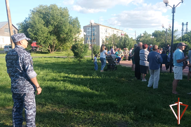 Росгвардейцы обеспечили правопорядок на праздничных мероприятиях в Зауралье