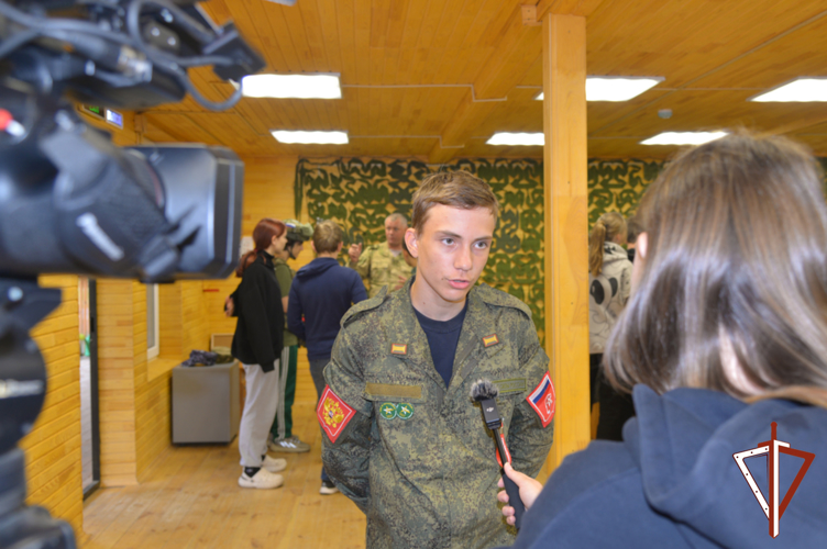 Юные патриоты Зауралья познакомились со службой росгвардейцев (видео)
