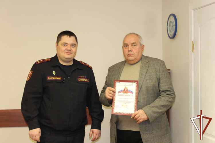 Росгвардия поблагодарила зауральцев, передавших оружие для бойцов СВО (видео)