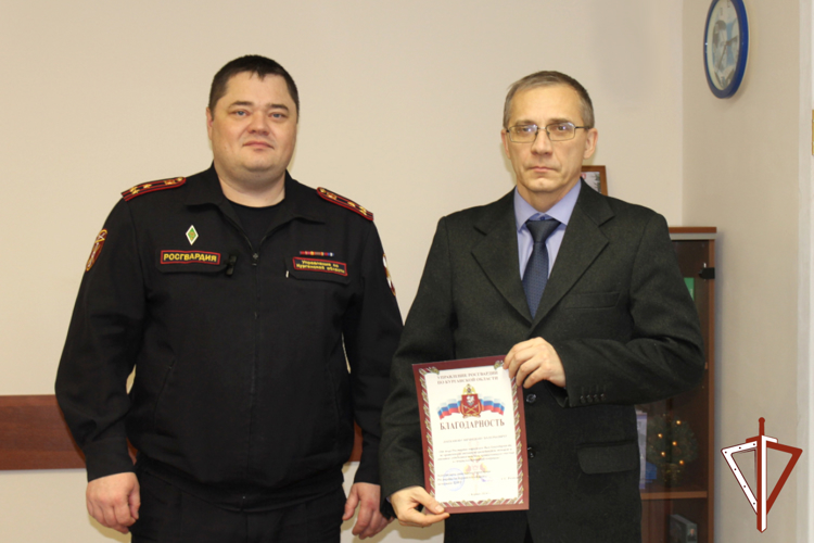 Росгвардия поблагодарила зауральцев, передавших оружие для бойцов СВО (видео)