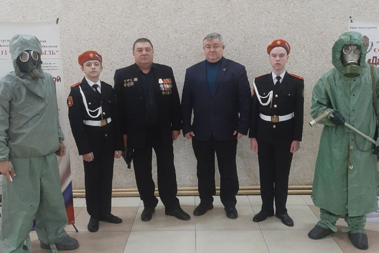 Патриотическую работу с молодежью продолжают росгвардейцы в Зауралье (видео)