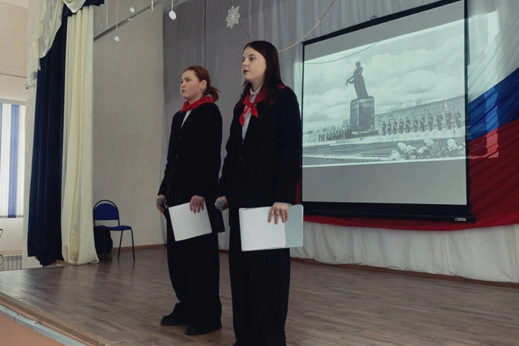 Росгвардия и подшефные курганские школьники приняли участие в патриотических мероприятиях к Дню воинской славы