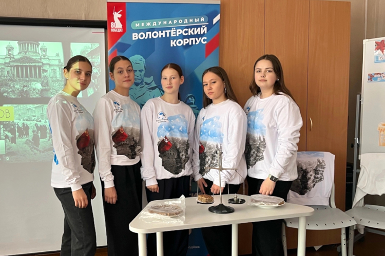 Росгвардия и подшефные курганские школьники приняли участие в патриотических мероприятиях к Дню воинской славы