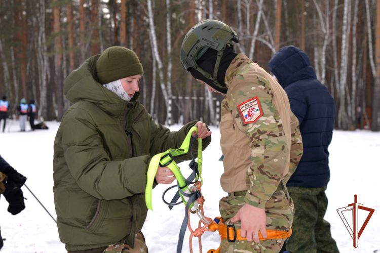 Росгвардия провела «Февральский штурм» в память о погибших на Северном Кавказе офицерах курганского СОБР (видео)
