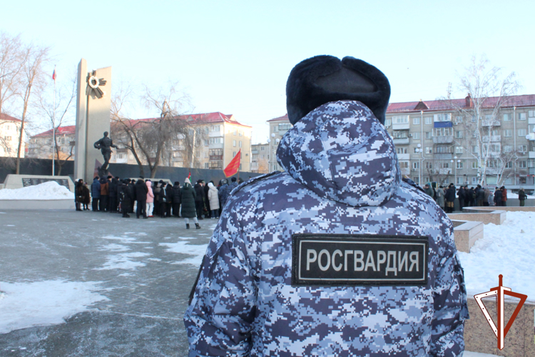 Представители курганского управления Росгвардии почтили память воинов-интернационалистов