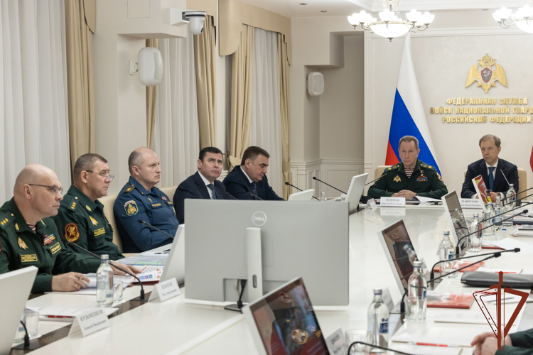 Директор Росгвардии Герой России генерал армии Виктор Золотов провел расширенное заседание коллегии по итогам работы ведомства