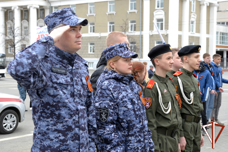 Росгвардейцы отправились в автопробег по памятным местам Кургана
