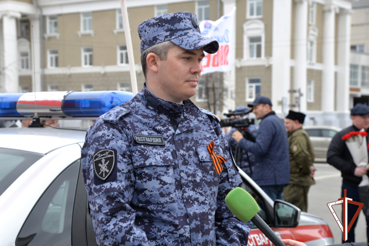 Росгвардейцы отправились в автопробег по памятным местам Кургана