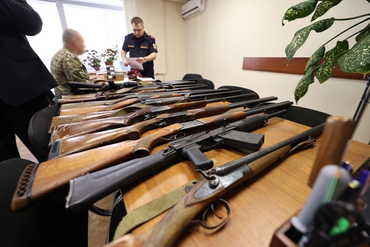Росгвардия передала от зауральцев более 110 единиц оружия для нужд СВО (видео)