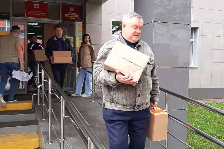 Ветеран войск правопорядка из Зауралья доставил гуманитарную помощь бойцам СВО