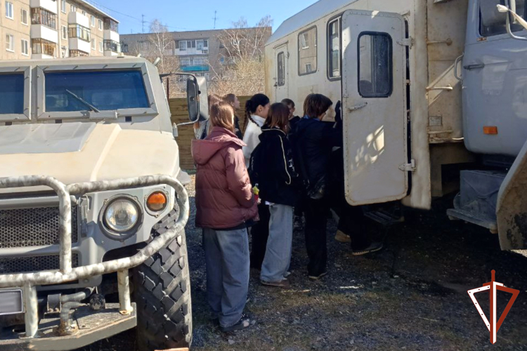 «Каникулы с Росгвардией» стартовали в Курганской области