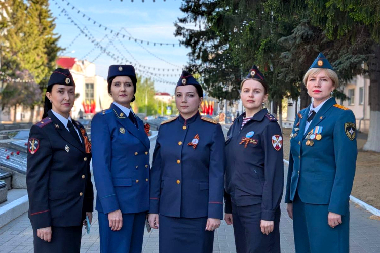 Сила в единстве: накануне Дня Победы представители пресс-служб силовых ведомств Зауралья почтили память защитников Отечества (видео)