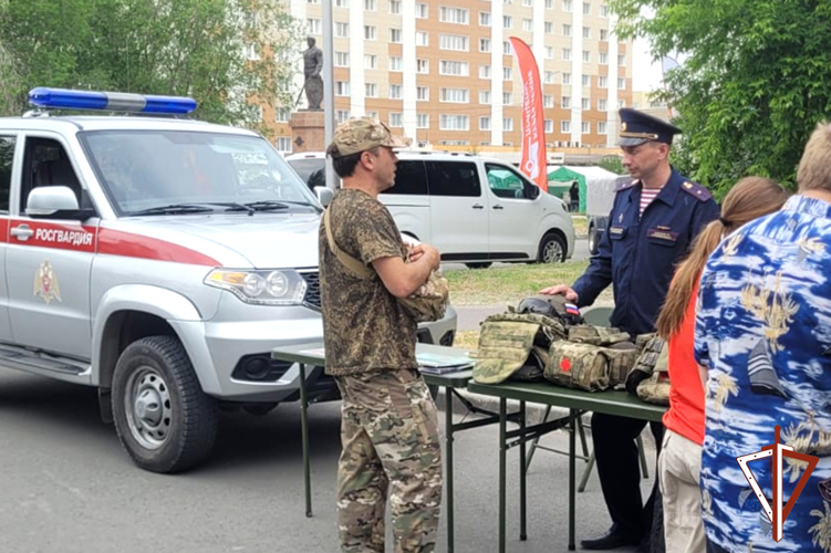 Росгвардия присоединилась к празднованию Дня России в Зауралье
