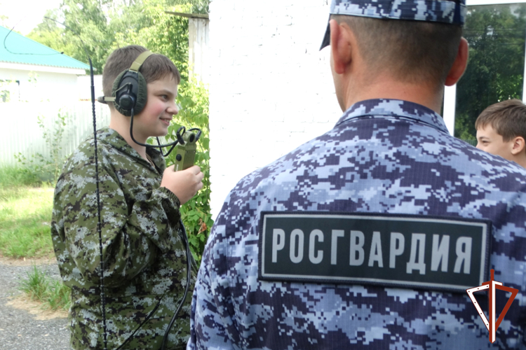 Представители Росгвардии организовали познавательную встречу с юными зауральцами