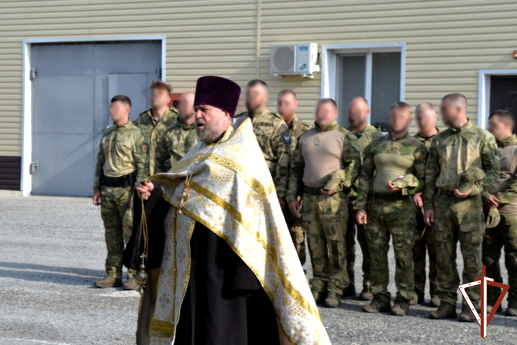 В Зауралье для росгвардейцев состоялся молебен за здравие защитников Отечества 