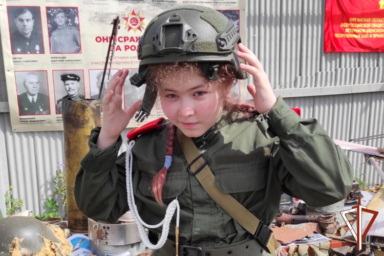 Патриотические мероприятия для подрастающего поколения провели росгвардейцы в Зауралье