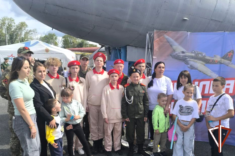 Патриотические мероприятия для подрастающего поколения провели росгвардейцы в Зауралье