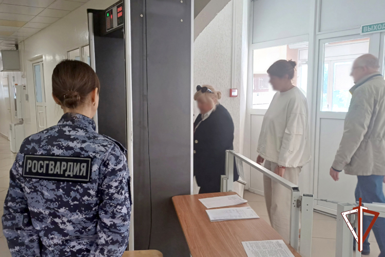Росгвардия обеспечила безопасность Единого дня голосования в Курганской области (видео)