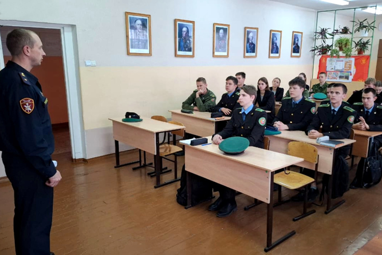 Курганских школьников приглашают поступать в вузы Росгвардии