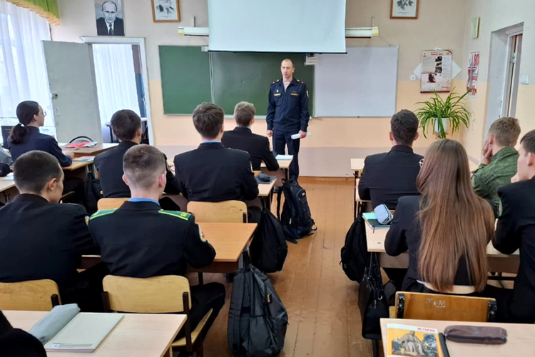 Курганских школьников приглашают поступать в вузы Росгвардии