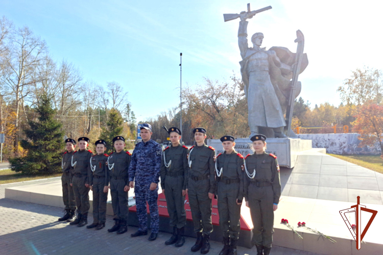 Патриотические мероприятия проводят росгвардейцы для юных жителей Зауралья
