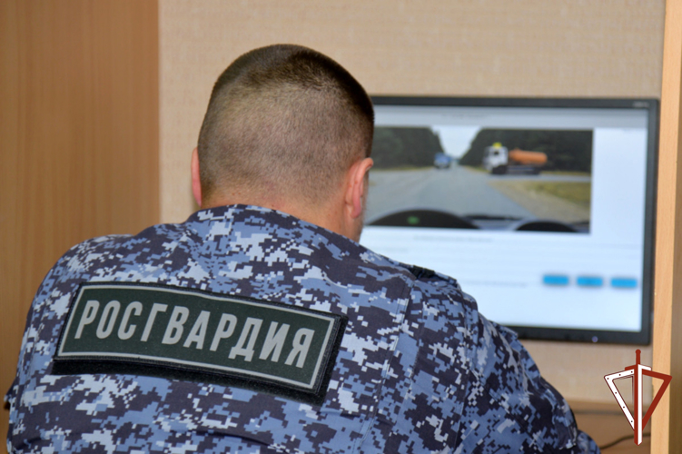 В Зауралье определили лучшего по профессии среди водителей групп задержания Росгвардии (видео)