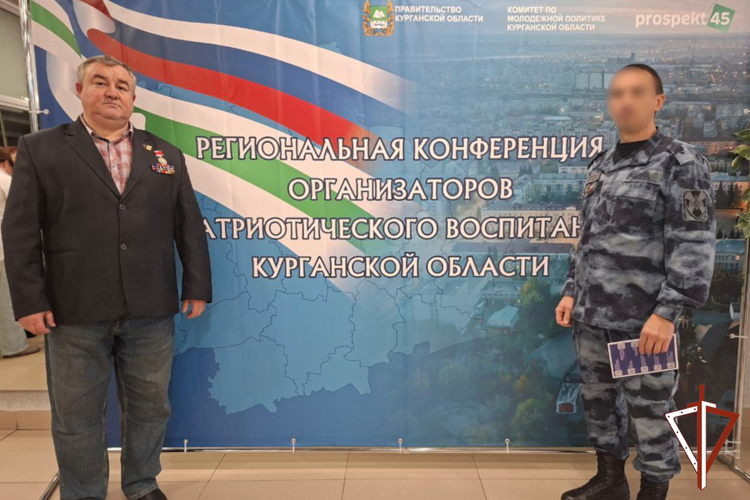 Росгвардейцы проводят патриотические мероприятия для курганской молодежи