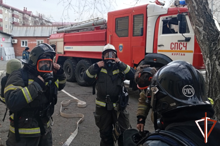 Сотрудники ОМОН Росгвардии и МЧС России провели совместную тренировку в Кургане