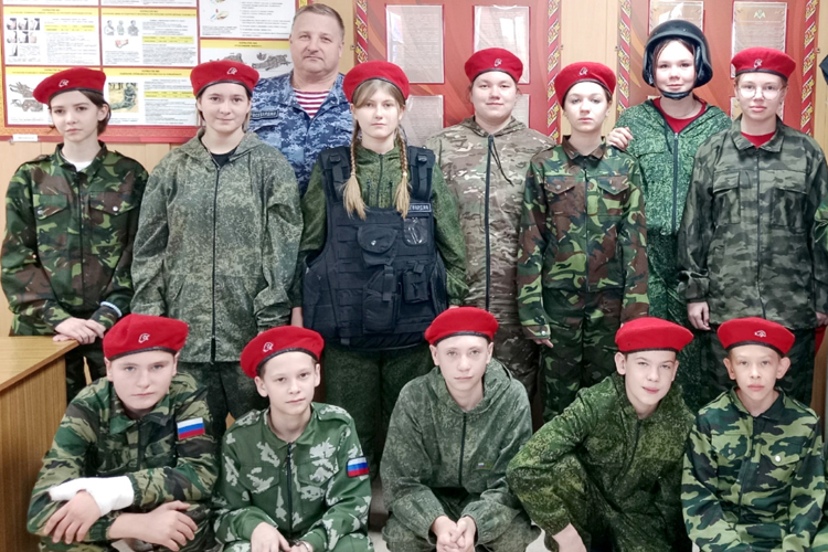 Росгвардейцы в Зауралье почтили память Неизвестного Солдата