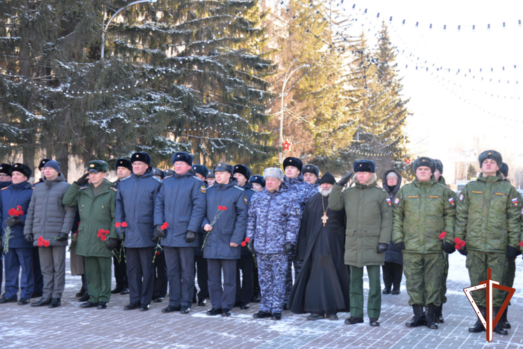 Посвященные Дню Героев Отечества мероприятия состоялись в Зауралье с участием Росгвардии