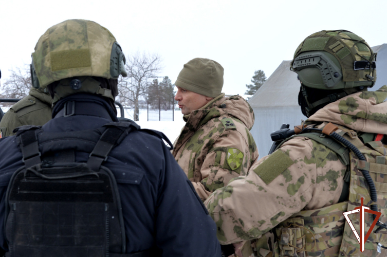 Росгвардия и МЧС России провели совместную тактико-специальную тренировку в Курганской области (видео)