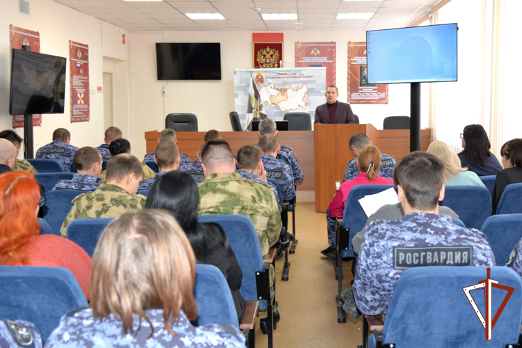Представители Росгвардии в Зауралье участвуют в патриотических мероприятиях 