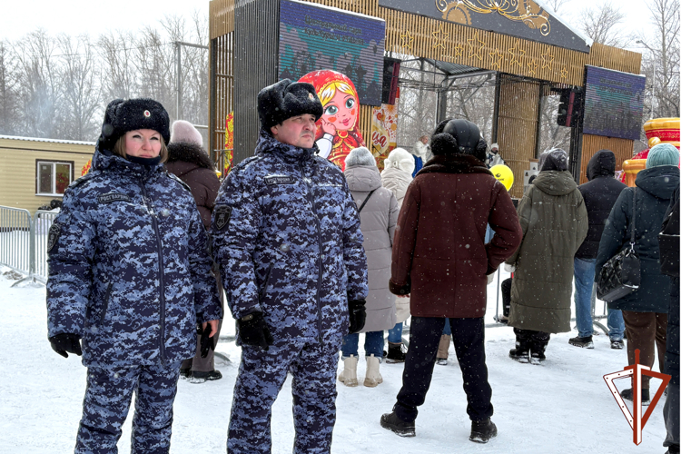 Росгвардейцы обеспечили безопасность Масленичных гуляний в Курганской области