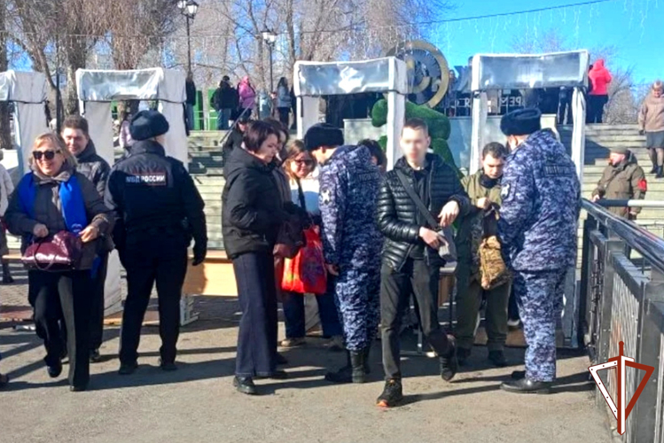 В Зауралье сотрудники Росгвардии обеспечили безопасность празднования Дня воссоединения Крыма с Россией
