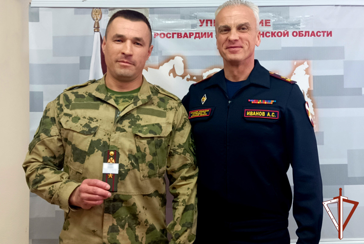 В Кургане росгвардейцы удостоены ведомственных наград