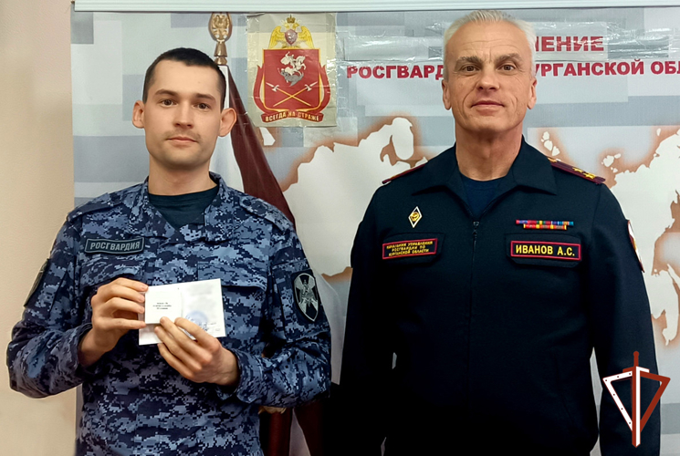 В Кургане росгвардейцы удостоены ведомственных наград